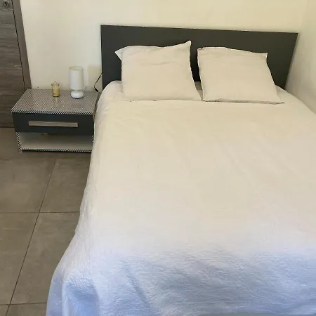 Villa 8 Personnes Et Possibilité Location Voiture *